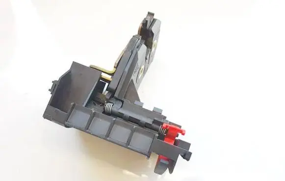 Volvo S40 Seat back rest lock catch 8621650 8621652
