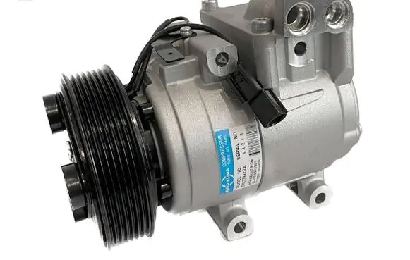 KIA Sorento Air conditioning (A/C) compressor (pump) 977014H061 F500QB7AA05