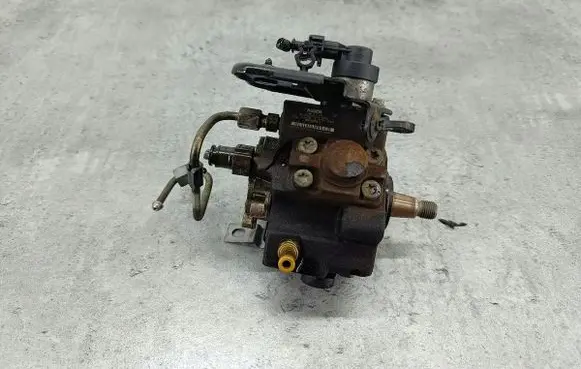 Ford Fiesta Fuel injection high pressure pump