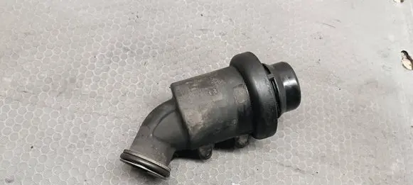 Mercedes-Benz C W204 Intake resonator A6511400087 4011195A