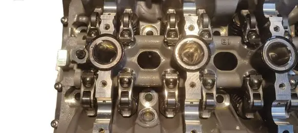 Porsche Macan (95B) Engine head 06K403AG