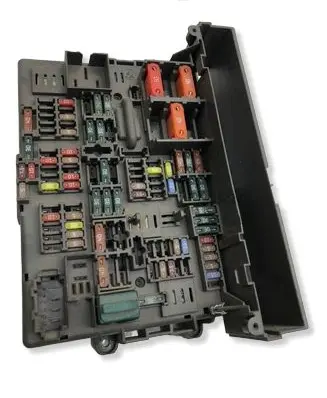 BMW 3 E92 E93 Fuse box set 10688710
