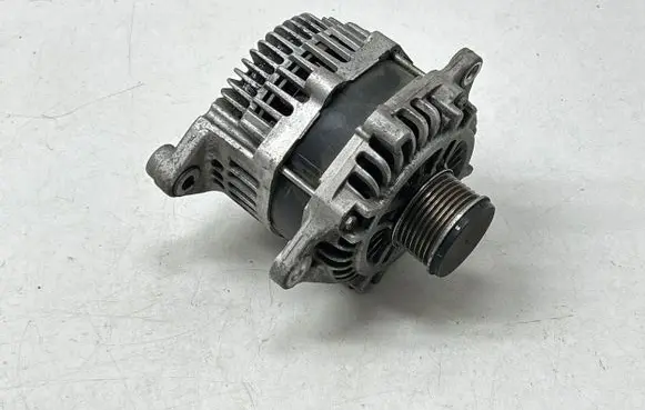 Nissan Navara D23 Generator/alternator 231004KJ0B A3TX2481ZE