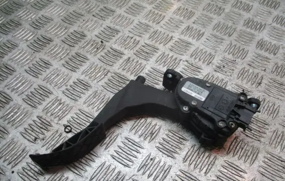 Seat Ibiza III (6L) Accelerator throttle pedal 6Q1721503B