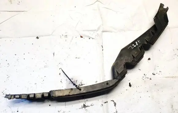 Skoda Octavia Mk2 (1Z) Front bumper mounting bracket 1z0807184b