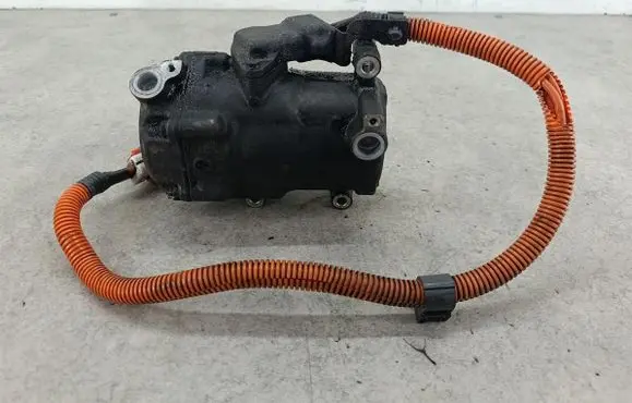 Toyota Prius (NHW20) Air conditioning (A/C) compressor (pump) ES18C