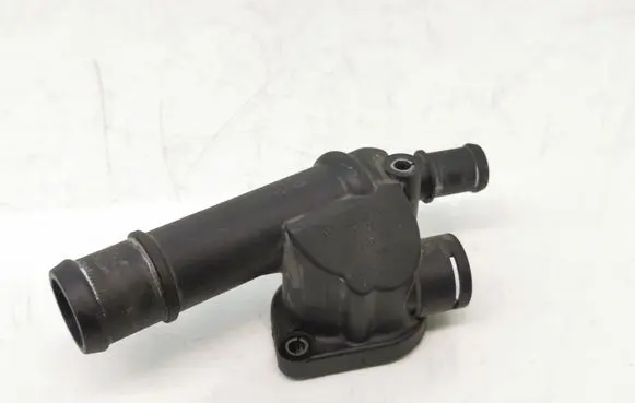 Volkswagen Touran I Engine coolant pipe/hose 03G121132E 06A919501A EH2