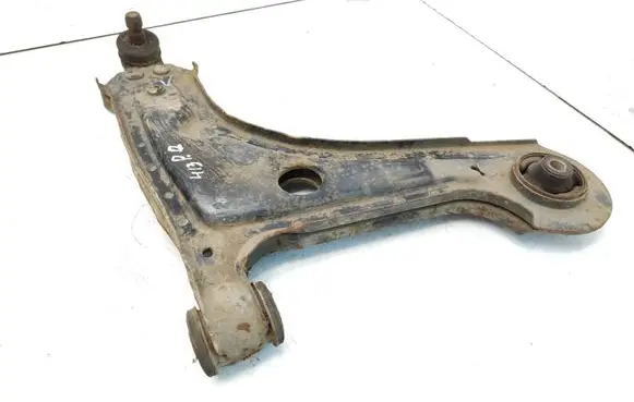 Suzuki Forenza Front lower control arm/wishbone 