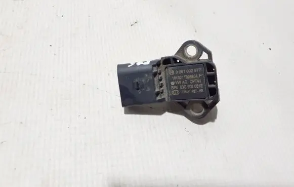 Volkswagen PASSAT B8 Air pressure sensor 03G906051E