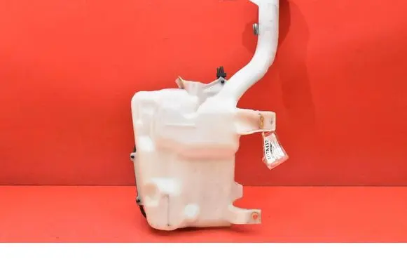 Ford Mondeo MK I Windshield washer fluid reservoir/tank DS7317B613AE