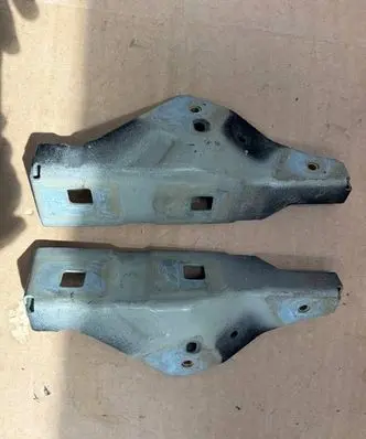 Fiat 500X Fender mounting bracket