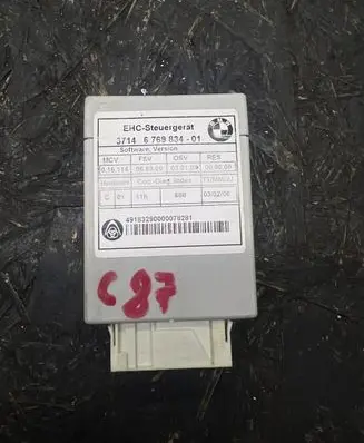 BMW 5 E60 E61 Air suspension control unit module (rear) 37146769834