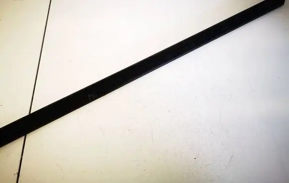 Peugeot 207 Front door glass trim molding 