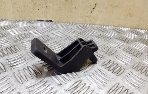 Land Rover Freelander 2 - LR2 Radiator mount bracket 6G918A194BB
