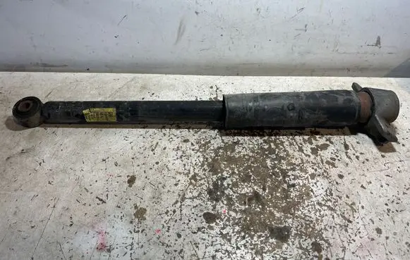 Buick Encore I Rear shock absorber/damper 13409599 2352F