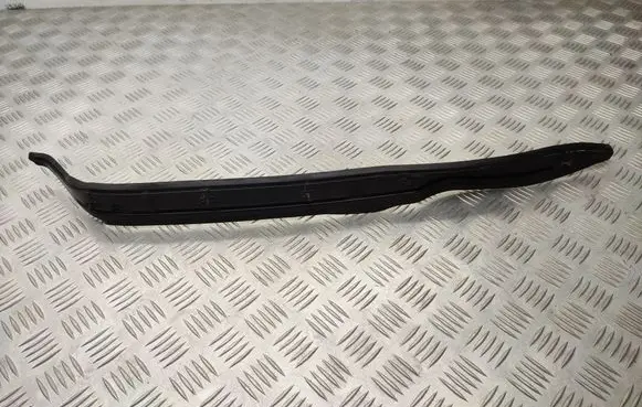 Citroen C4 II Picasso Fender end trim 9676660780