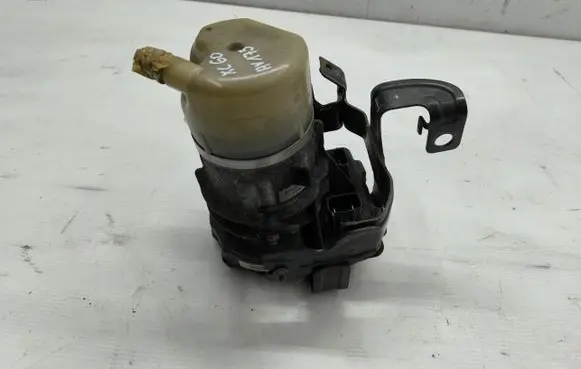 Volvo XC60 Power steering pump 31360493