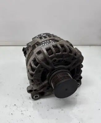 Audi A4 S4 B8 8K Generator/alternator 04L903017