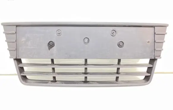Ford Focus Front grill BM5117K945A