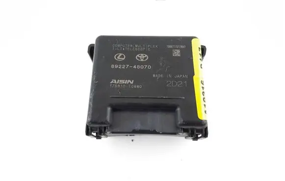 Lexus RX V Steering rack control module 8922748070 17581210880