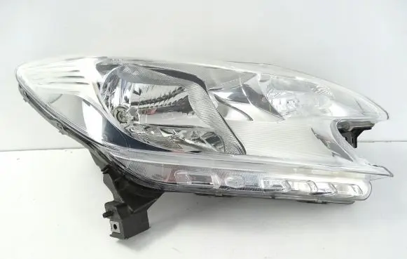 Nissan Note (E12) Headlight/headlamp