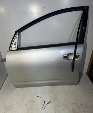 Toyota Prius (NHW20) Front door