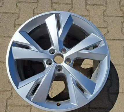 R20 alloy rim