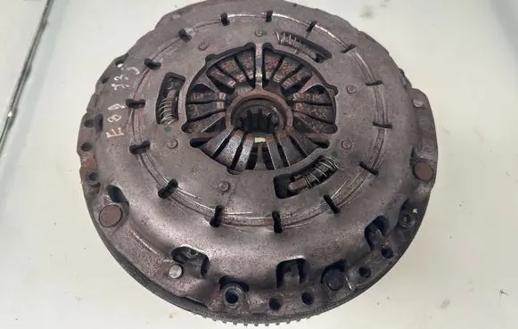 BMW 5 E39 Clutch set kit 7528209 21217528209 7512329