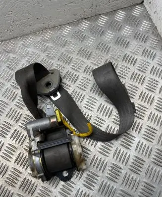 Suzuki Grand Vitara I Front seatbelt 0427138 e40427138