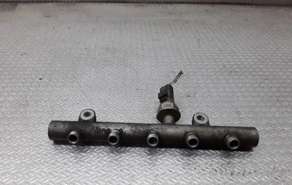 Peugeot 407 Fuel main line pipe