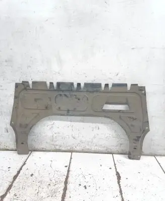 Volkswagen Fox Engine splash shield/under tray 6Q0825237R