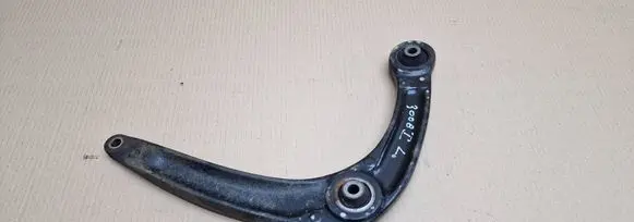 Peugeot 3008 I Front lower control arm/wishbone 