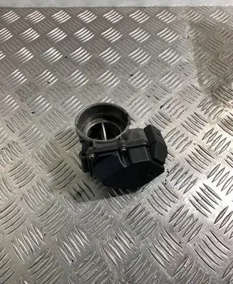 Volkswagen PASSAT B6 Throttle valve 03G128063A