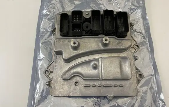 BMW M4 F82 F83 Engine control unit/module 8487494 0261S19875