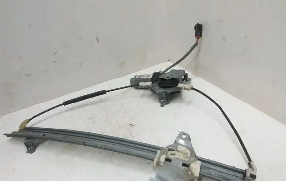 Nissan Almera N16 Front door window regulator with motor 400600T7