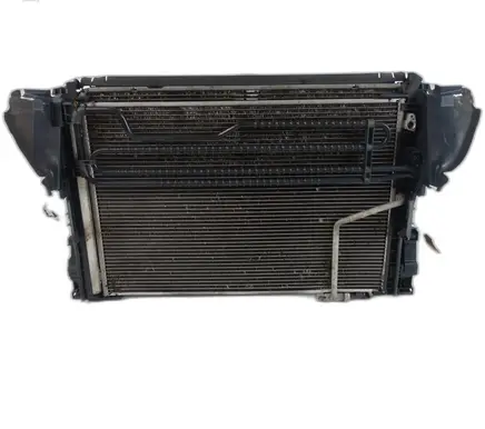 Mercedes-Benz C W204 Front bodywork piece A2045000393