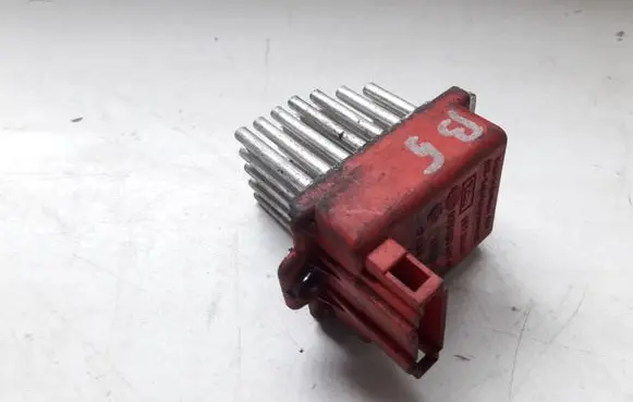 Volkswagen PASSAT B5.5 Heater blower fan relay 