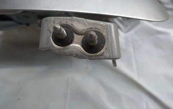 Audi A4 S4 B7 8E 8H Tailgate/trunk/boot hinge