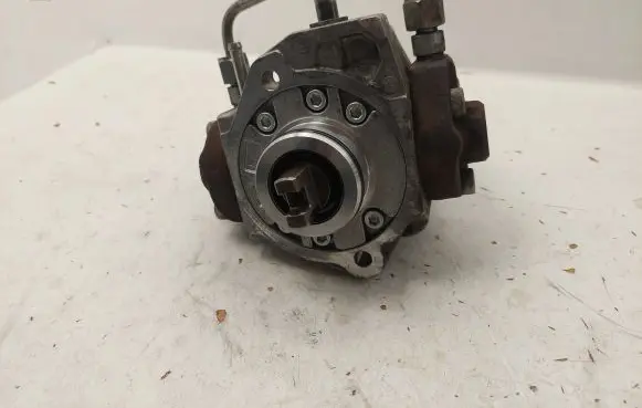 Fuel injection high pressure pump