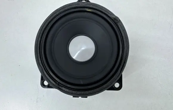 BMW 5 G30 G31 G38 Front door speaker 9364956 61928910 8927023701A
