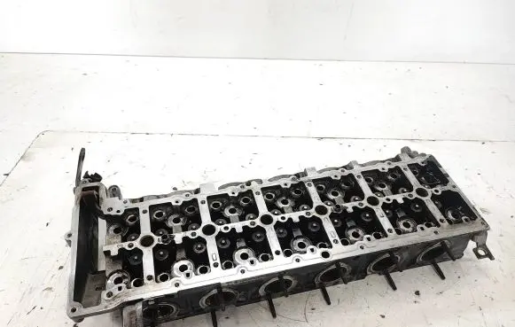 Engine head