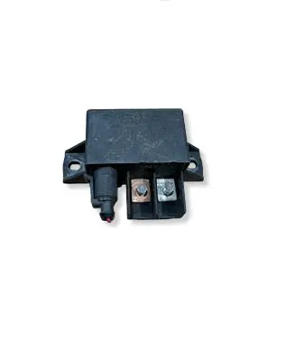 Mercedes-Benz E W211 Charging relay A0025426419 0332002167 120100A