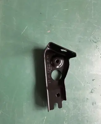 Volkswagen ID.3 Fender mounting bracket 10A821984B