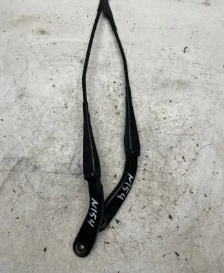 BMW 3 F30 F35 F31 Front wiper blade arm 7260469 7260474