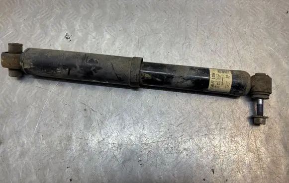 Nissan Qashqai Rear shock absorber/damper 562104EA2A
