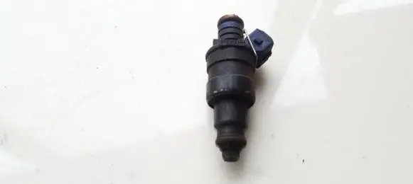 Renault Megane I Fuel injector 866313 087F