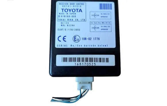 Toyota Corolla Verso AR10 Door control unit/module 897410F010