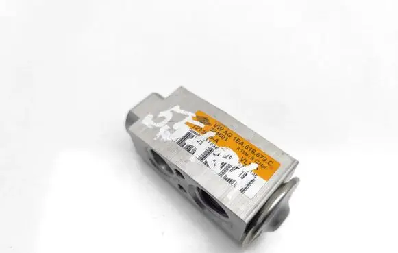 Air conditioning (A/C) expansion valve