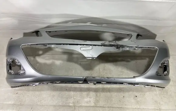 Opel Astra J Front bumper 13368660