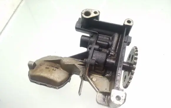 Peugeot 306 Oil pump 9431292021 7941103100